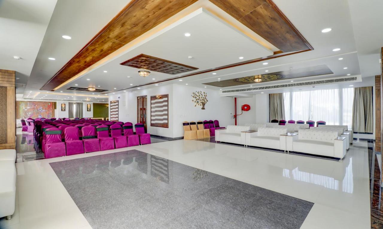Sanskar Hotel Jaipur Luaran gambar